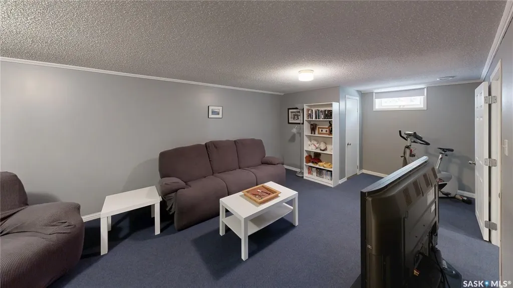 2902 Lacon Street Regina SK S4N 2A8