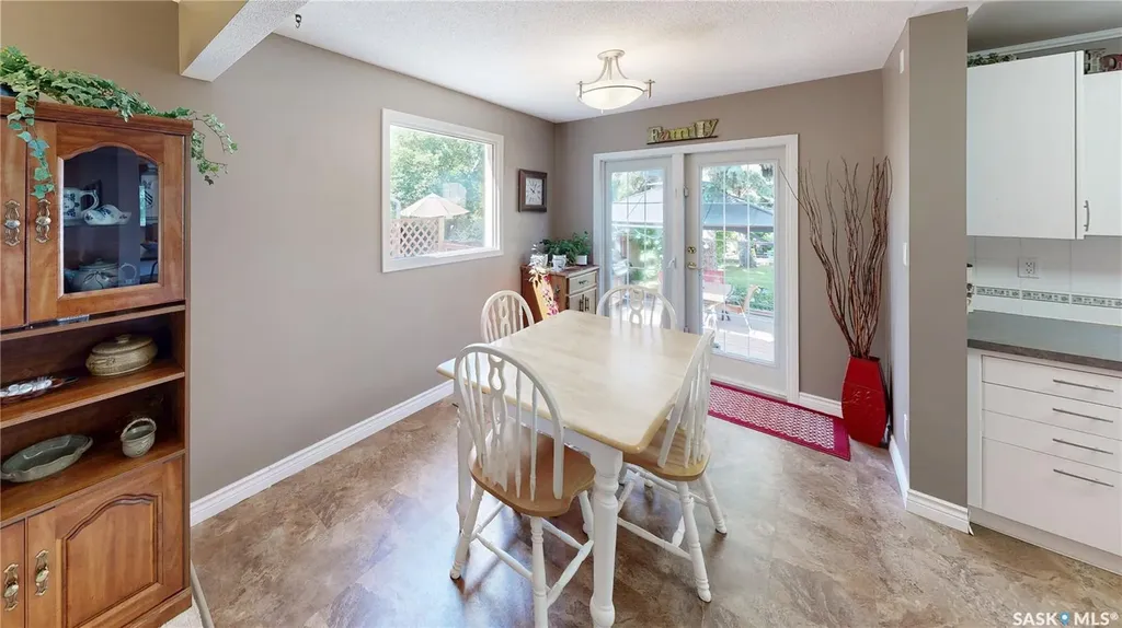 2902 Lacon Street Regina SK S4N 2A8