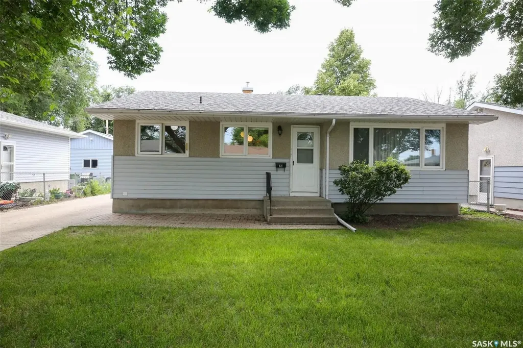 83 Woodward Avenue Regina SK S4R 3H3