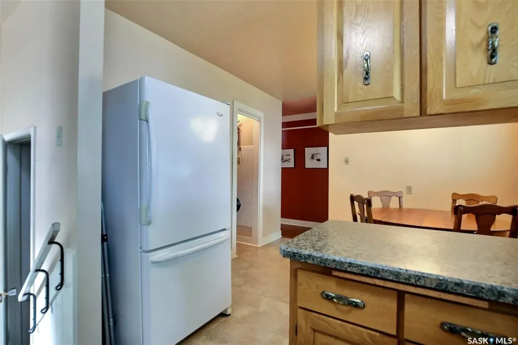 83 Woodward Avenue Regina SK S4R 3H3