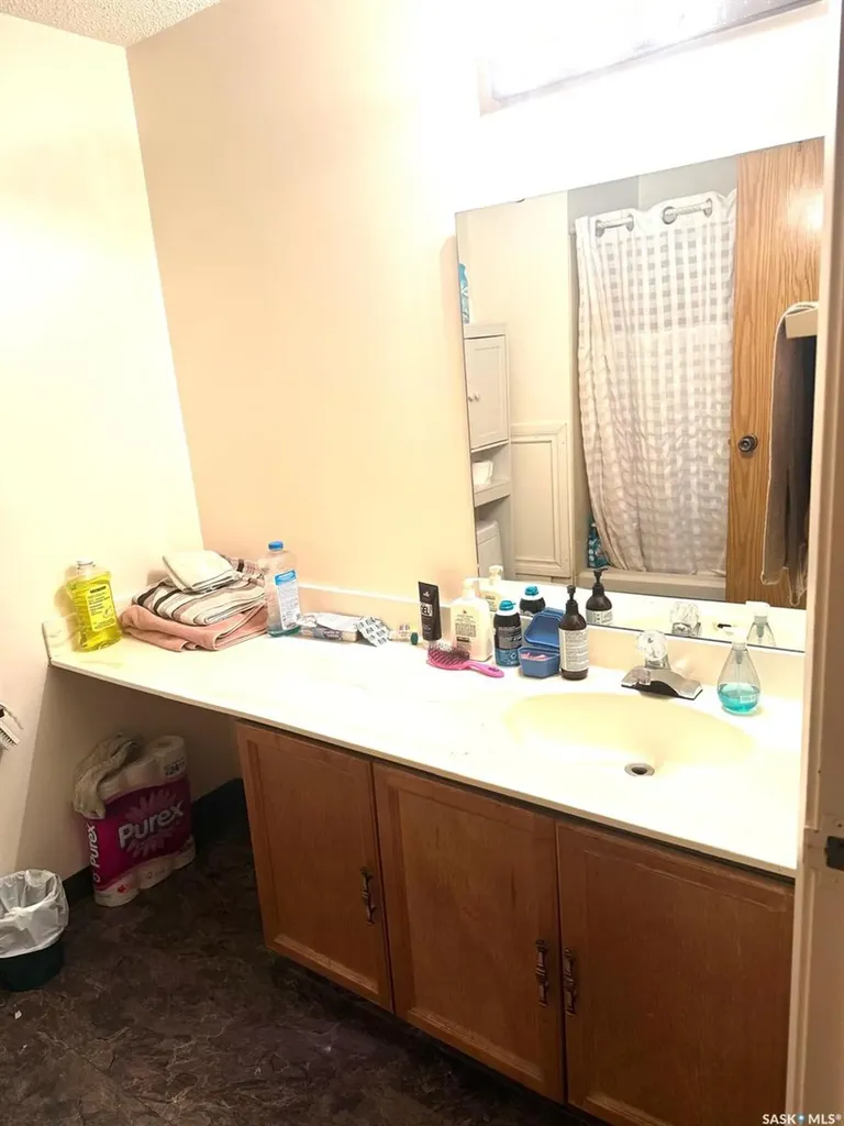 2125 Osler Street Regina SK S4P 4G9