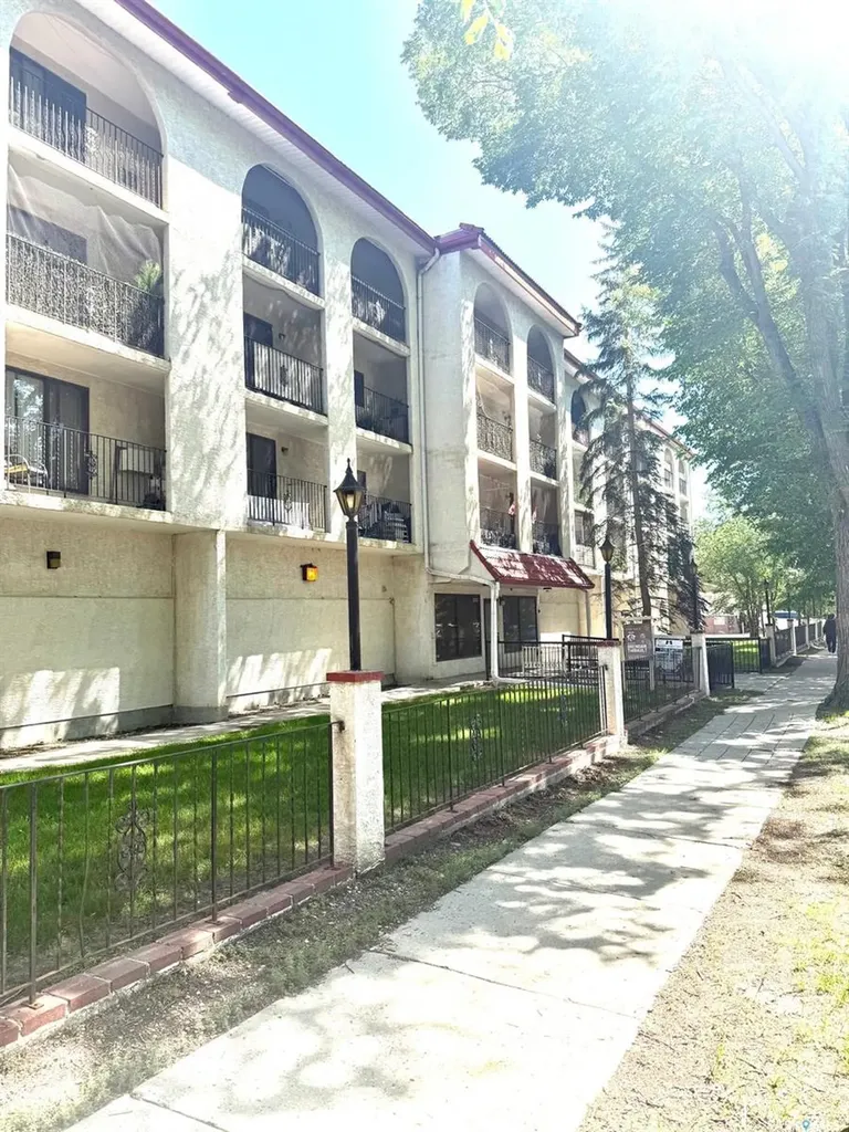 2125 Osler Street Regina SK S4P 4G9