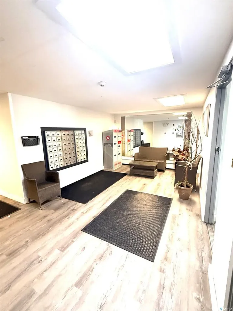 2125 Osler Street Regina SK S4P 4G9
