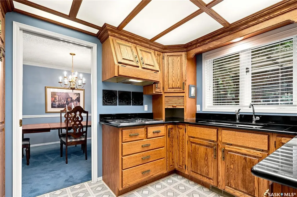 711 Whitewood Court Saskatoon SK S7J 4K5