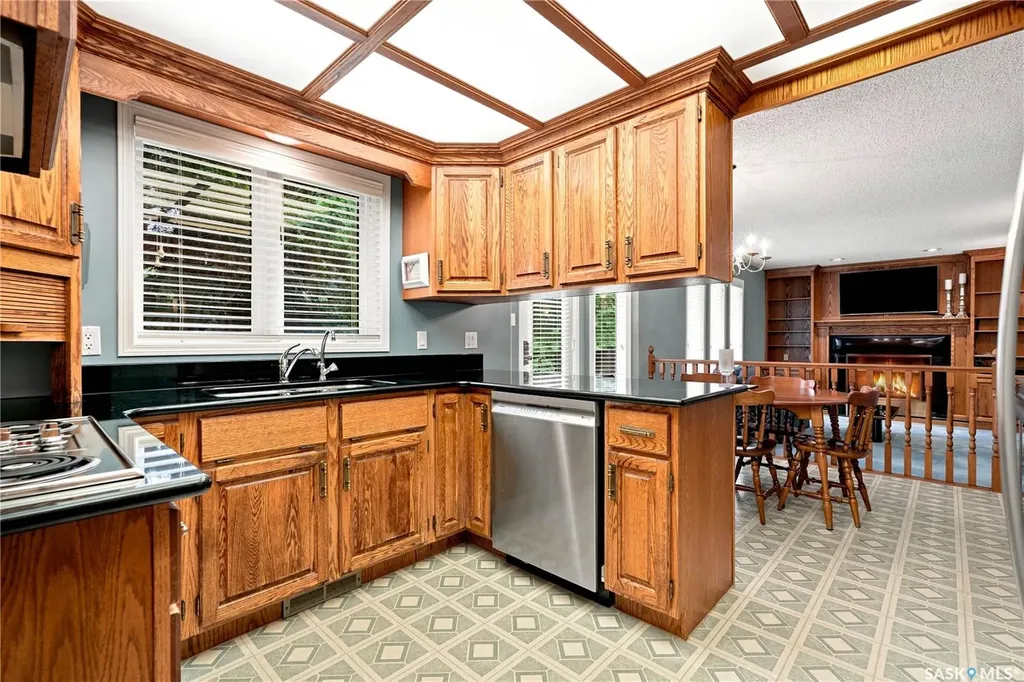 711 Whitewood Court Saskatoon SK S7J 4K5