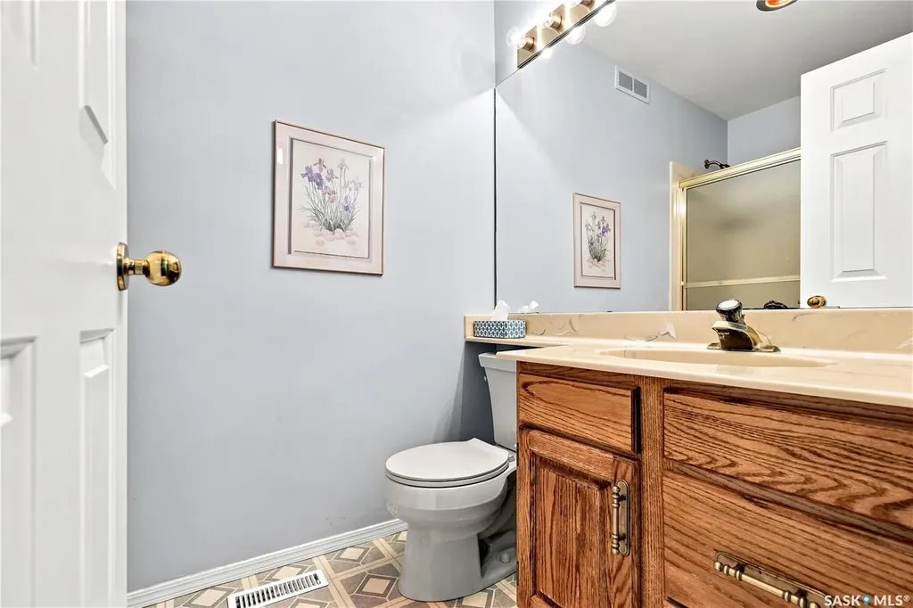 711 Whitewood Court Saskatoon SK S7J 4K5