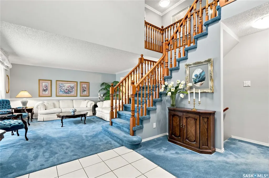 711 Whitewood Court Saskatoon SK S7J 4K5