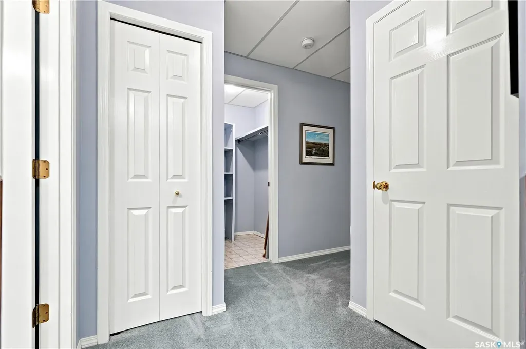 711 Whitewood Court Saskatoon SK S7J 4K5