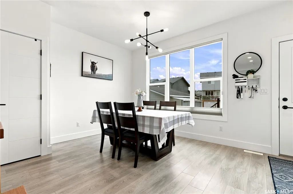 178 Rosewood Boulevard E Saskatoon SK S7V 0P5