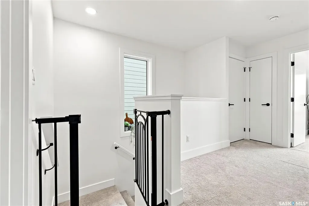178 Rosewood Boulevard E Saskatoon SK S7V 0P5