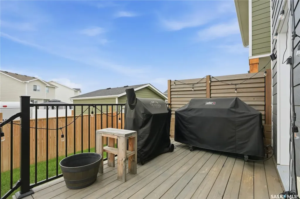 178 Rosewood Boulevard E Saskatoon SK S7V 0P5