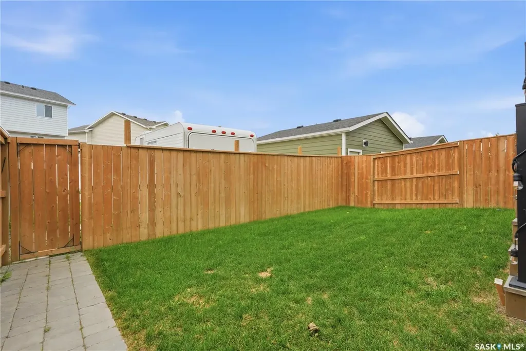 178 Rosewood Boulevard E Saskatoon SK S7V 0P5