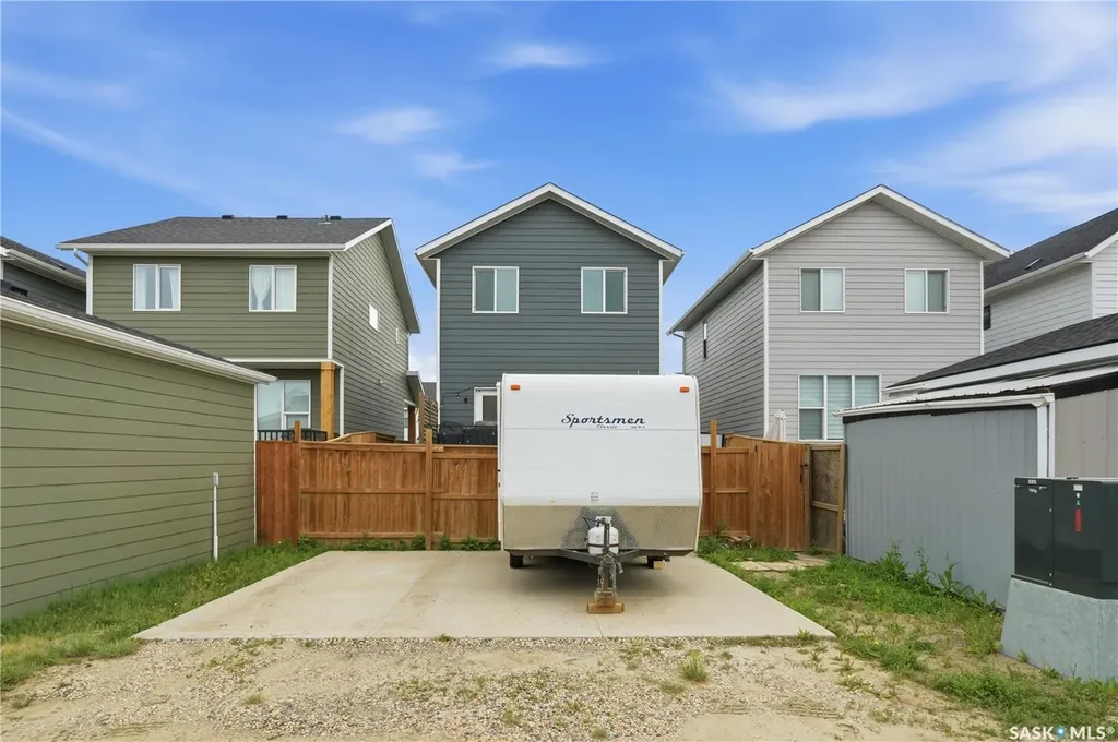 178 Rosewood Boulevard E Saskatoon SK S7V 0P5