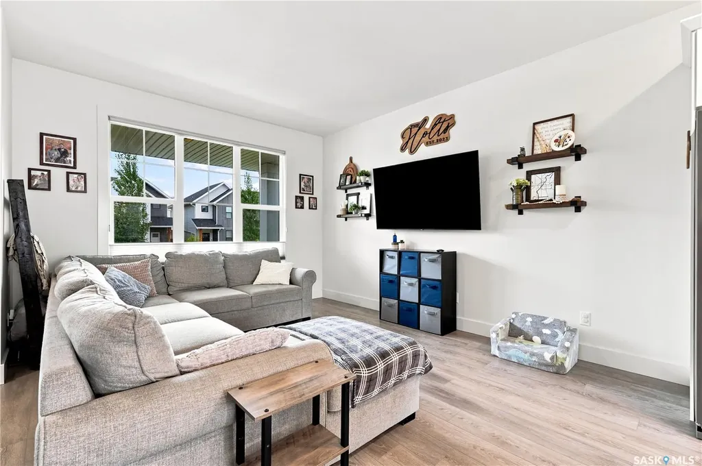 178 Rosewood Boulevard E Saskatoon SK S7V 0P5