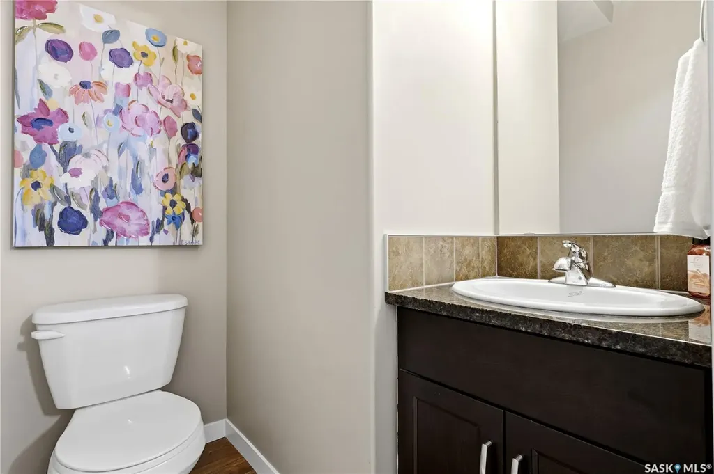 1237 Grey Street Regina SK S4T 1G7