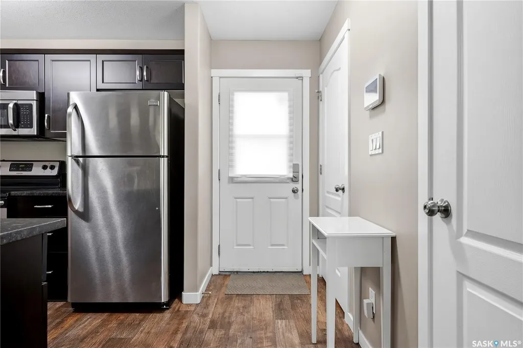 1237 Grey Street Regina SK S4T 1G7