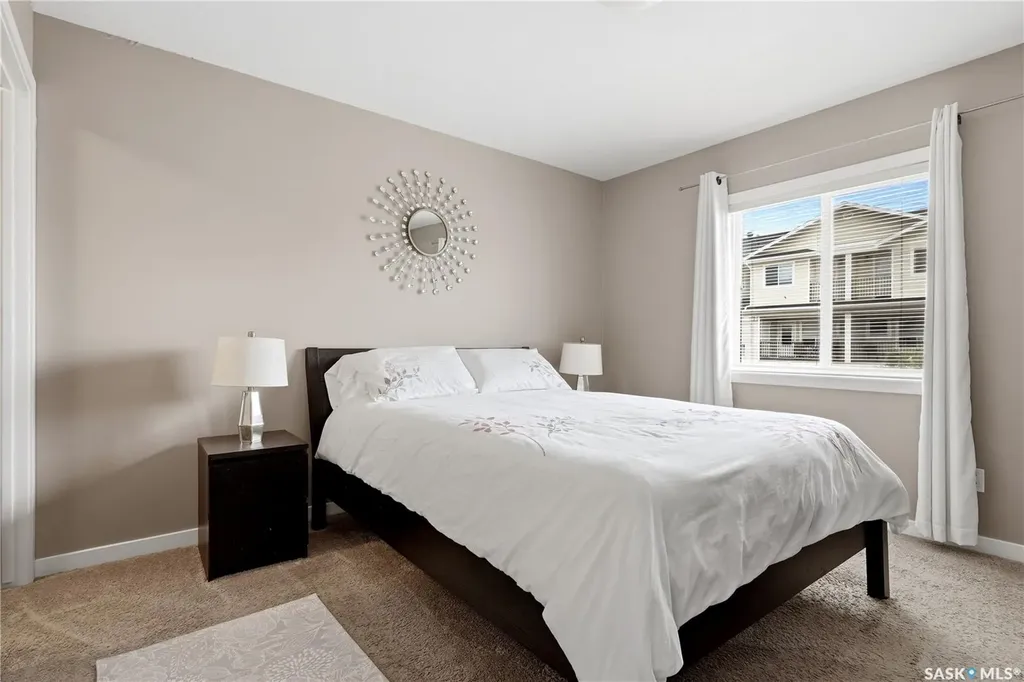 1237 Grey Street Regina SK S4T 1G7