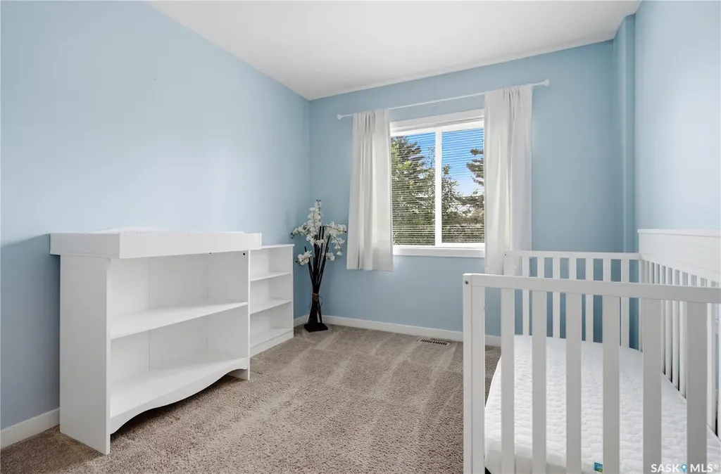 1237 Grey Street Regina SK S4T 1G7
