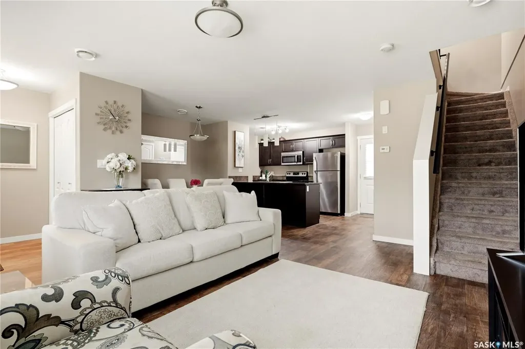 1237 Grey Street Regina SK S4T 1G7