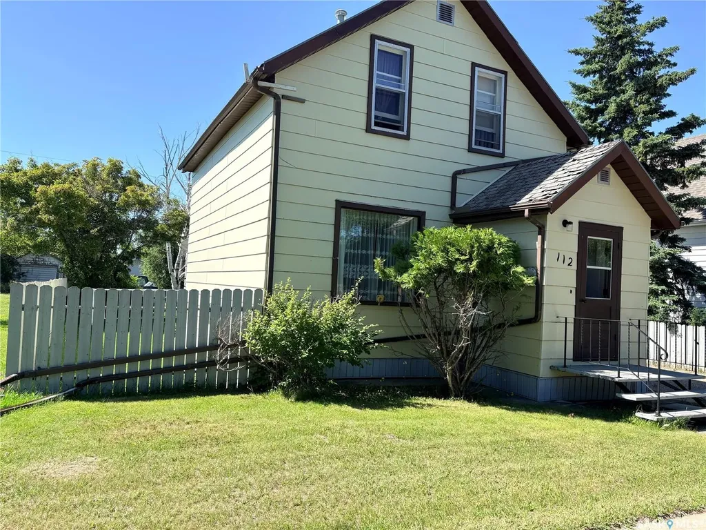 112 2nd Avenue W Eatonia SK S0L 0Y0