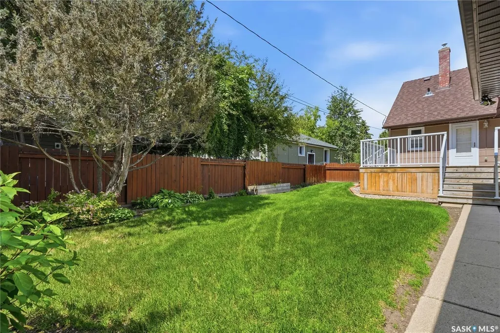 818 5th Street E Saskatoon SK S7H 1G9