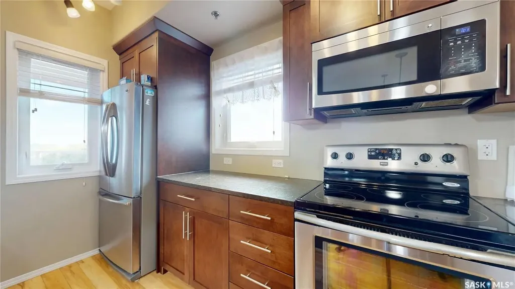 1220 Blackfoot Drive Regina SK S4S 6T2