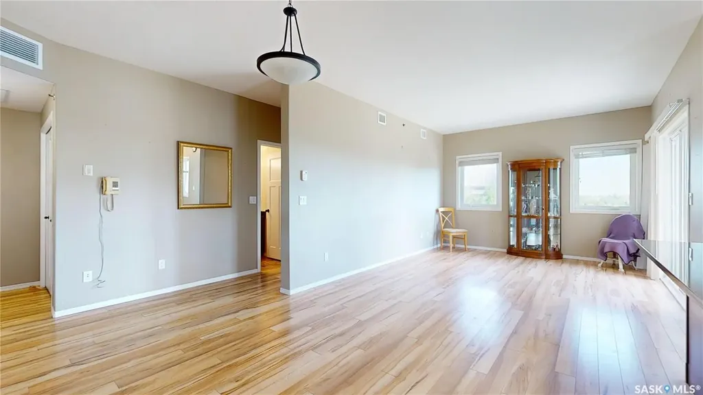 1220 Blackfoot Drive Regina SK S4S 6T2