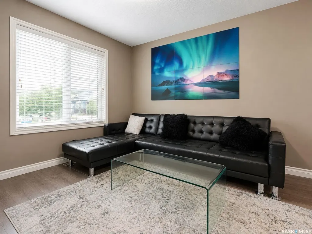 4346 Shaffer Street Regina SK S4W 0L4
