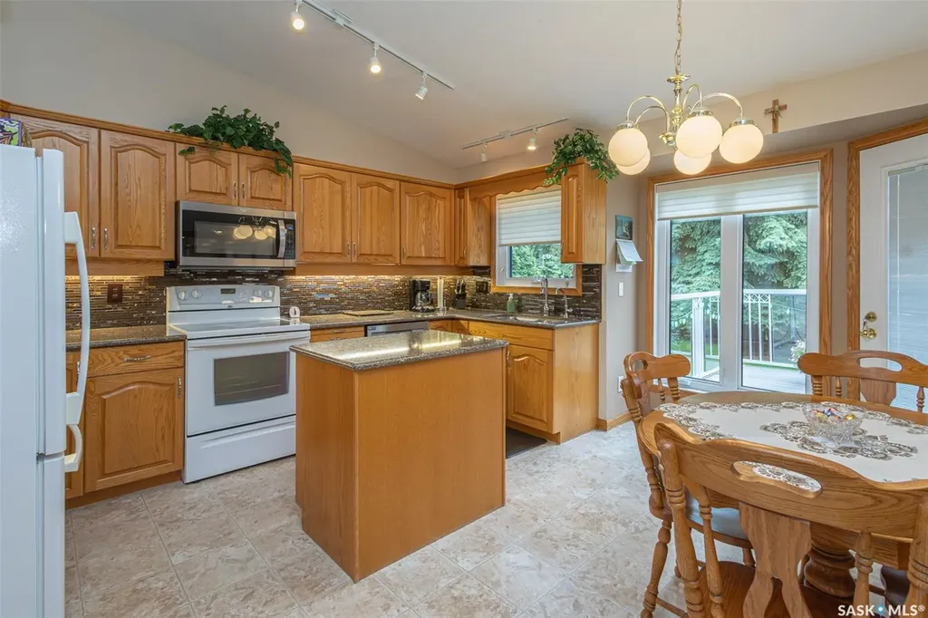 506 Forsyth Crescent Saskatoon SK S7N 4H8