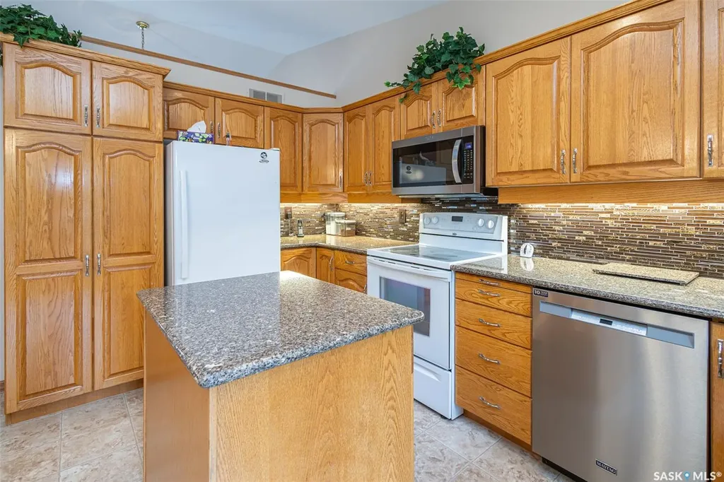 506 Forsyth Crescent Saskatoon SK S7N 4H8