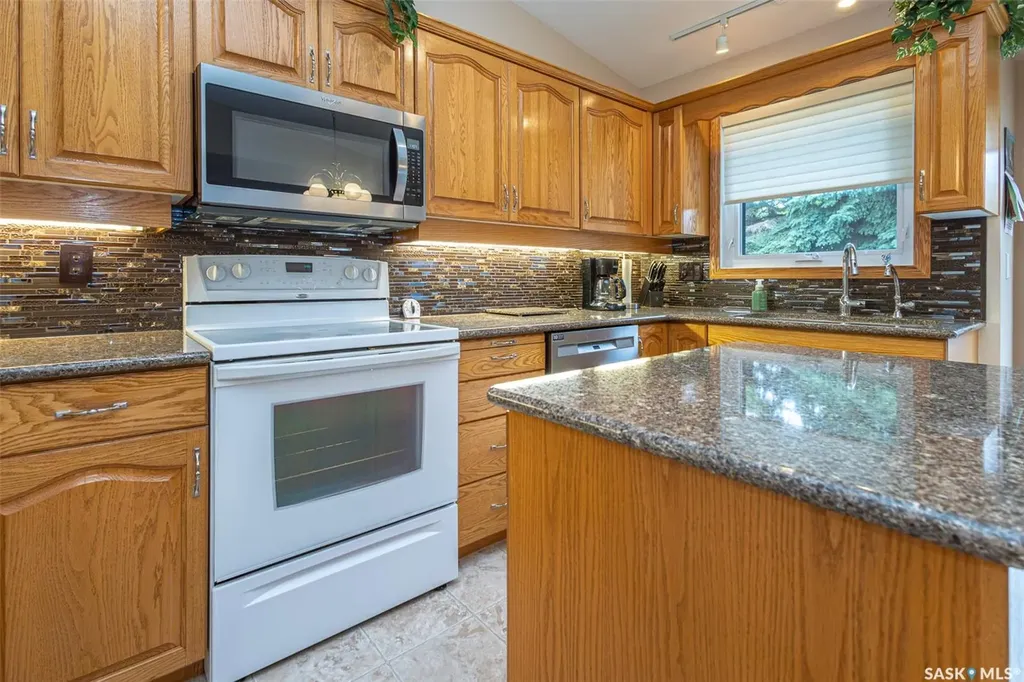 506 Forsyth Crescent Saskatoon SK S7N 4H8