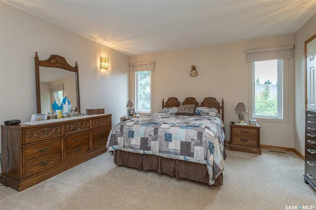 506 Forsyth Crescent Saskatoon SK S7N 4H8