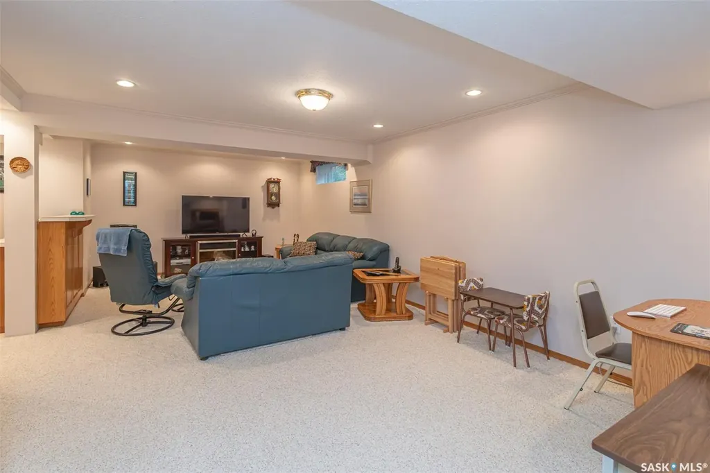 506 Forsyth Crescent Saskatoon SK S7N 4H8