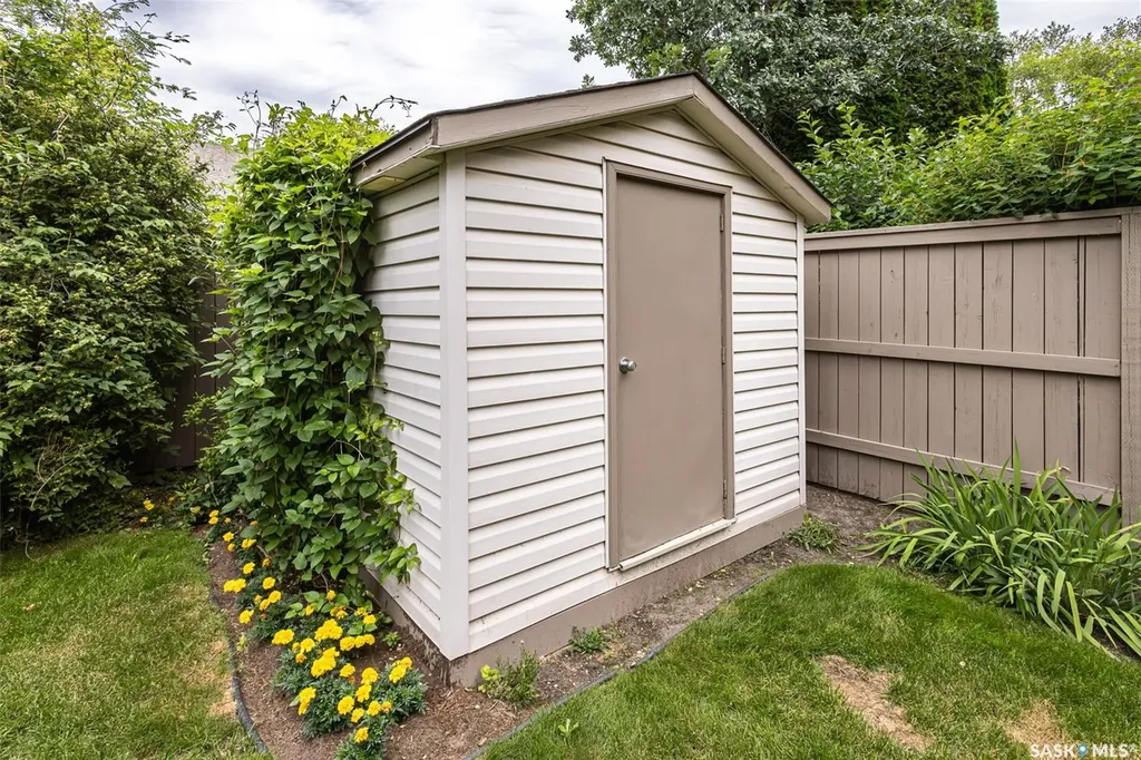 506 Forsyth Crescent Saskatoon SK S7N 4H8