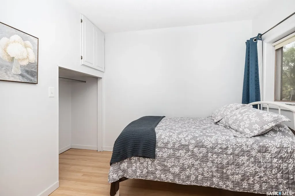 929 9th Avenue N Saskatoon SK S7K 2Z3