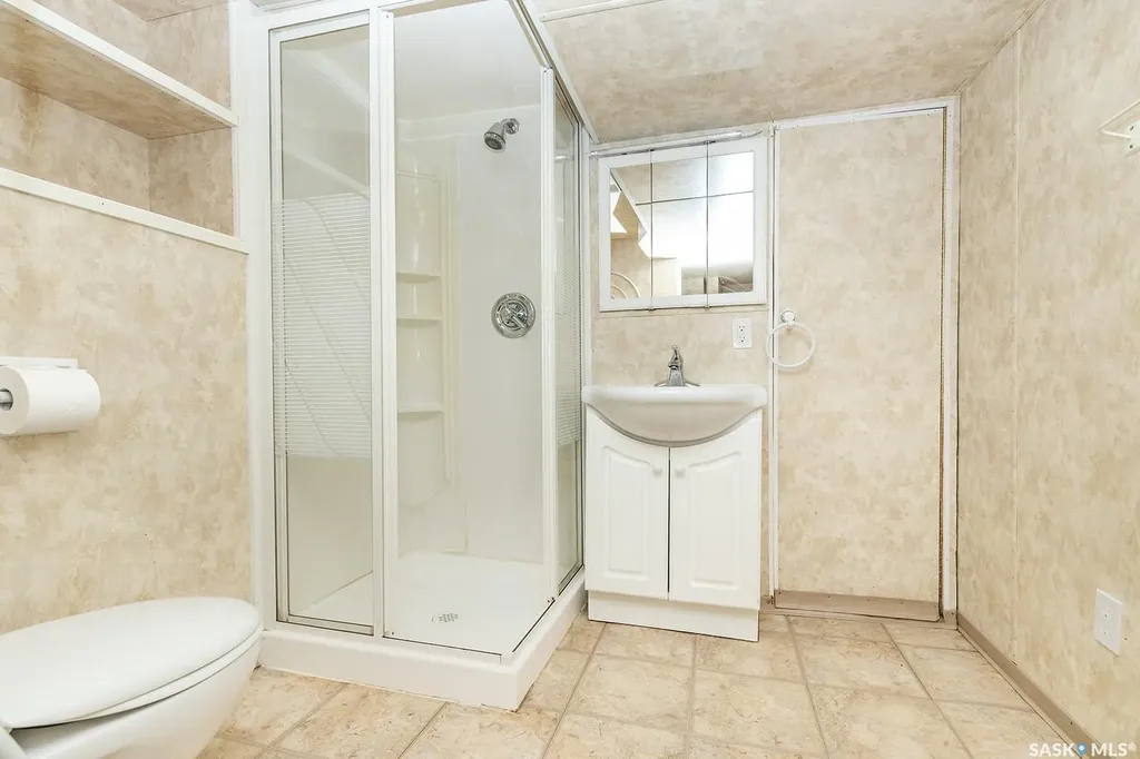 929 9th Avenue N Saskatoon SK S7K 2Z3