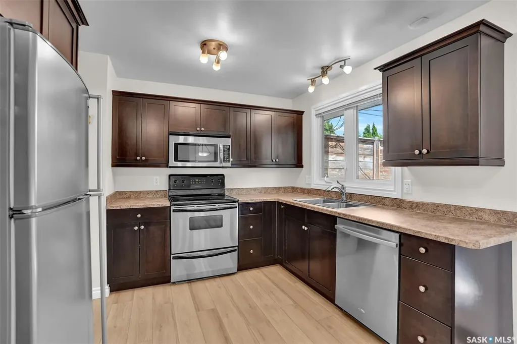 961 Garry Street Regina SK S4T 5R1