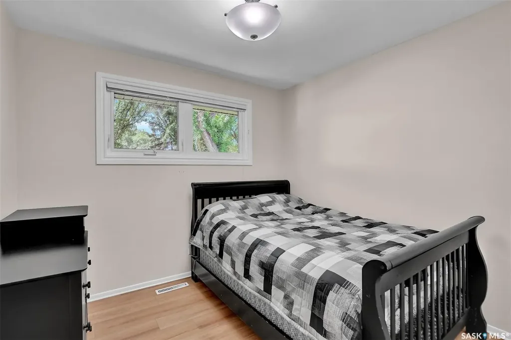961 Garry Street Regina SK S4T 5R1