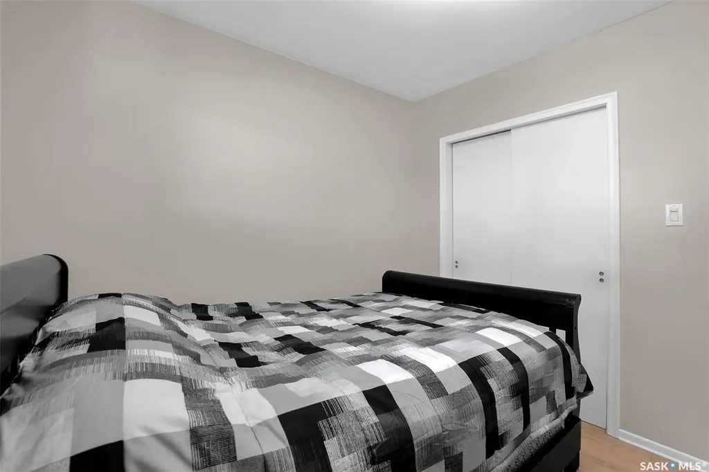 961 Garry Street Regina SK S4T 5R1