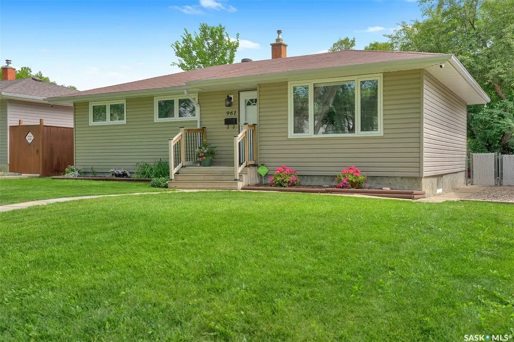 961 Garry Street Regina SK S4T 5R1