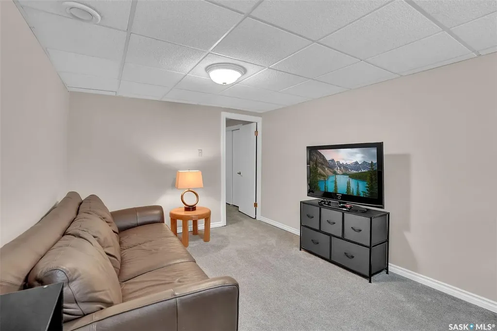 961 Garry Street Regina SK S4T 5R1