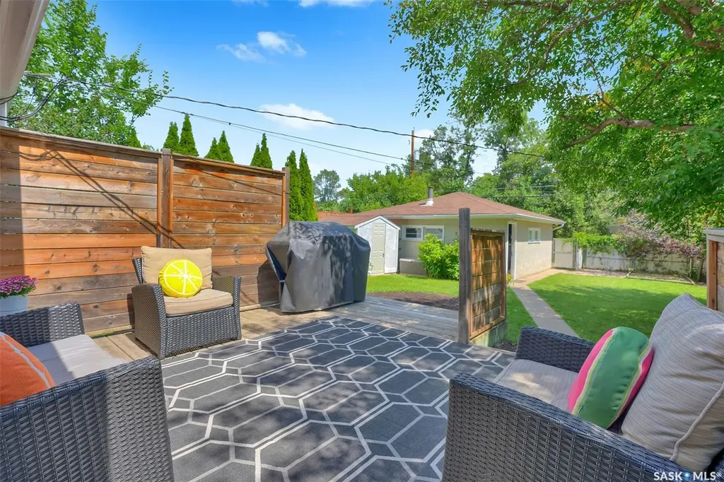 961 Garry Street Regina SK S4T 5R1