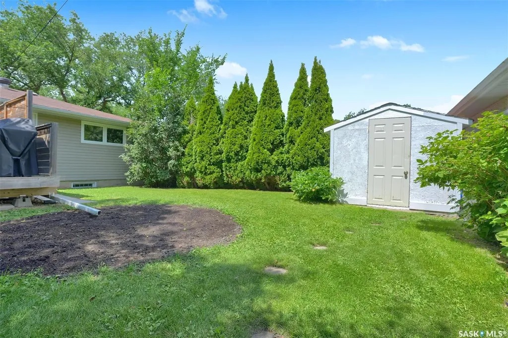 961 Garry Street Regina SK S4T 5R1