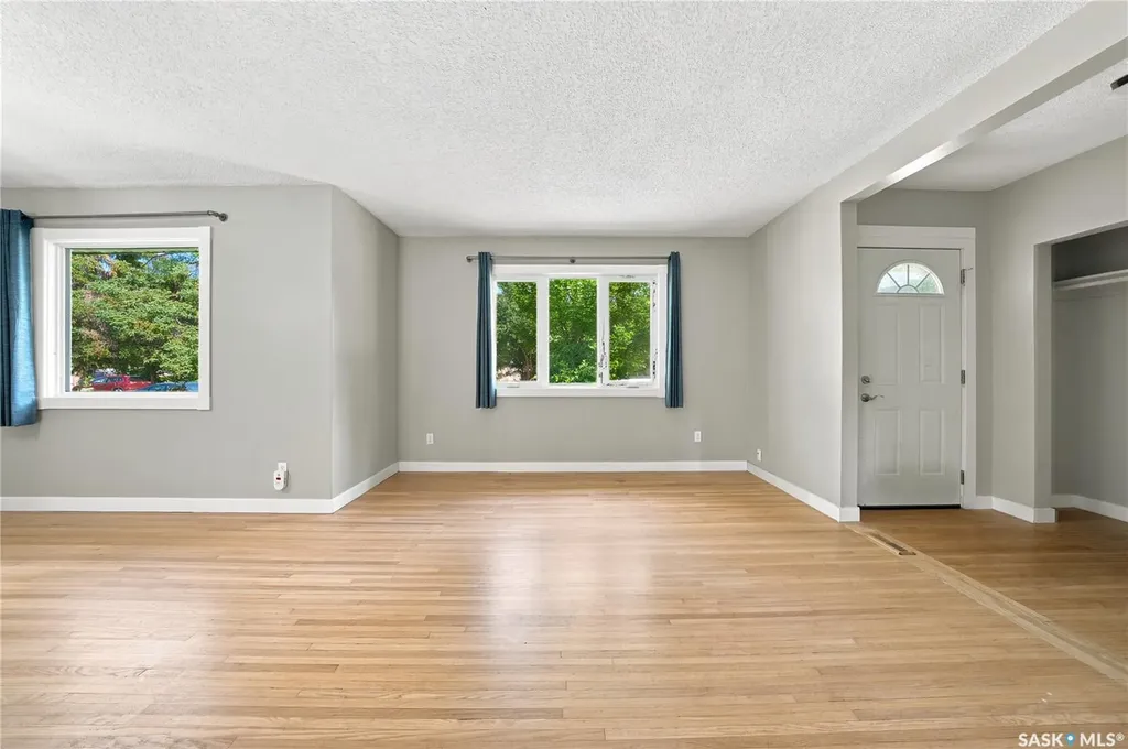 1116 Ewart Avenue Saskatoon SK S7H 2K3