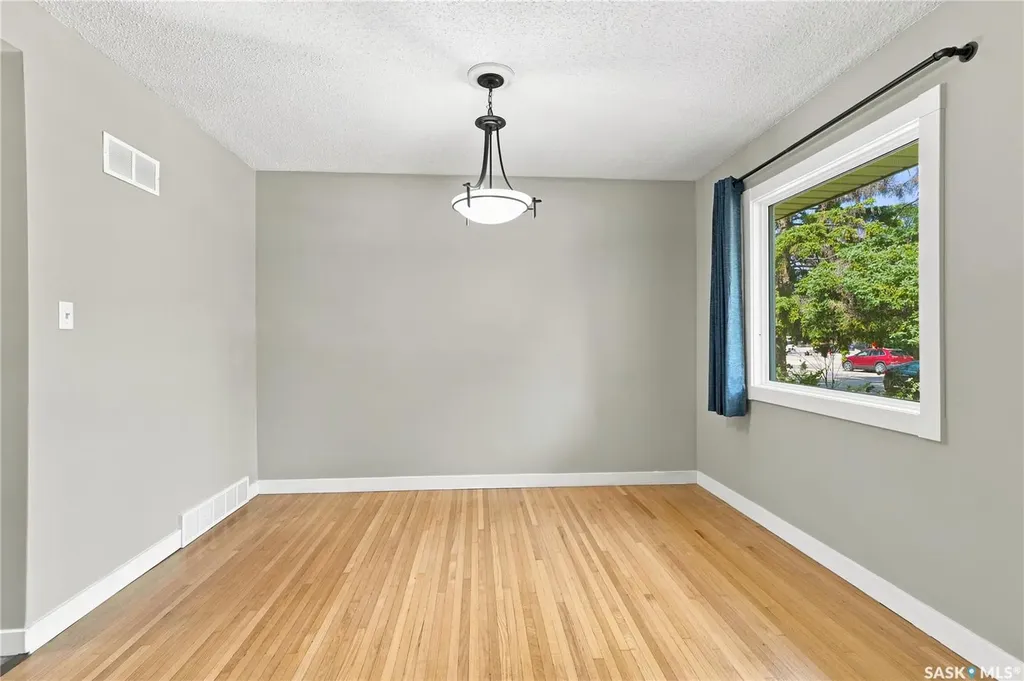 1116 Ewart Avenue Saskatoon SK S7H 2K3