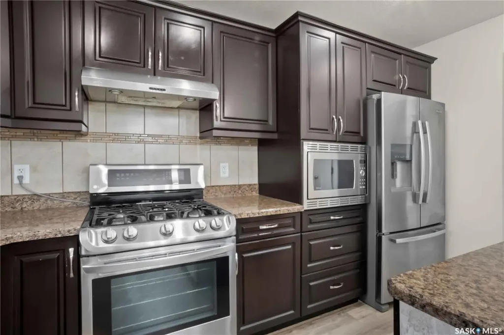 5405 Jim Cairns Boulevard Regina SK S4W 0G1
