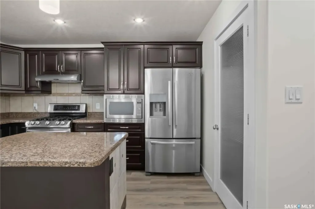 5405 Jim Cairns Boulevard Regina SK S4W 0G1