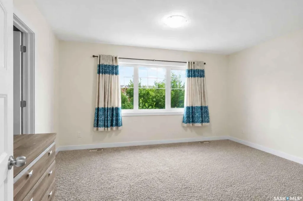 5405 Jim Cairns Boulevard Regina SK S4W 0G1