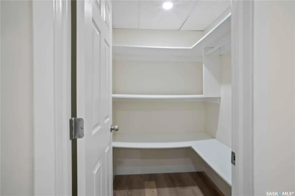 5405 Jim Cairns Boulevard Regina SK S4W 0G1