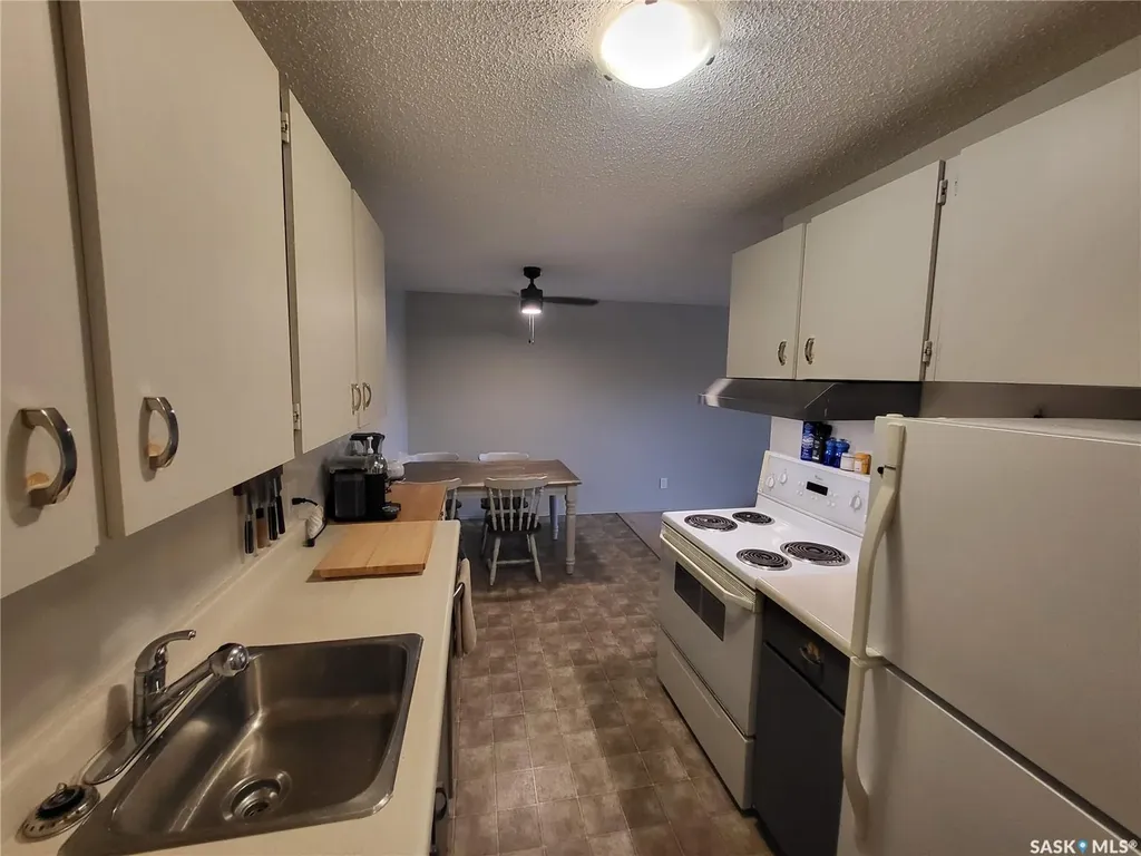 425 115th Street E Saskatoon SK S7N 2E5